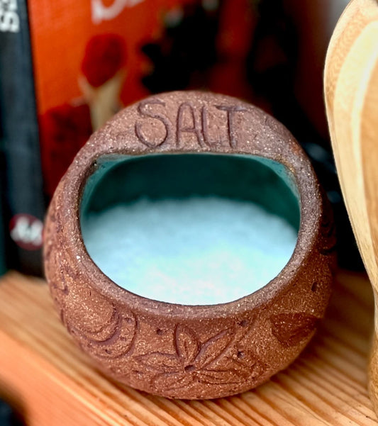 Salt cellar